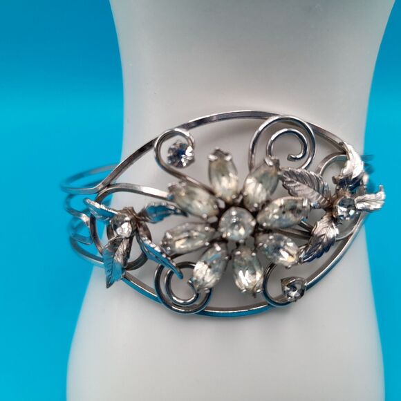 Vtg Prong Set Clear Rhinestone Crystal Silver Tone Cuff Bracelet Flower Leaves - Picture 2 of 10